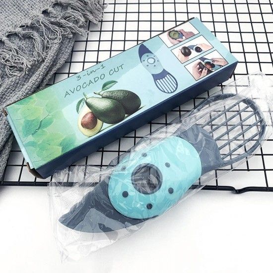 3-IN-1 Avocado Slicer Peeler And Cutter Butter Fruit and Vegetable Knife Separator Tool