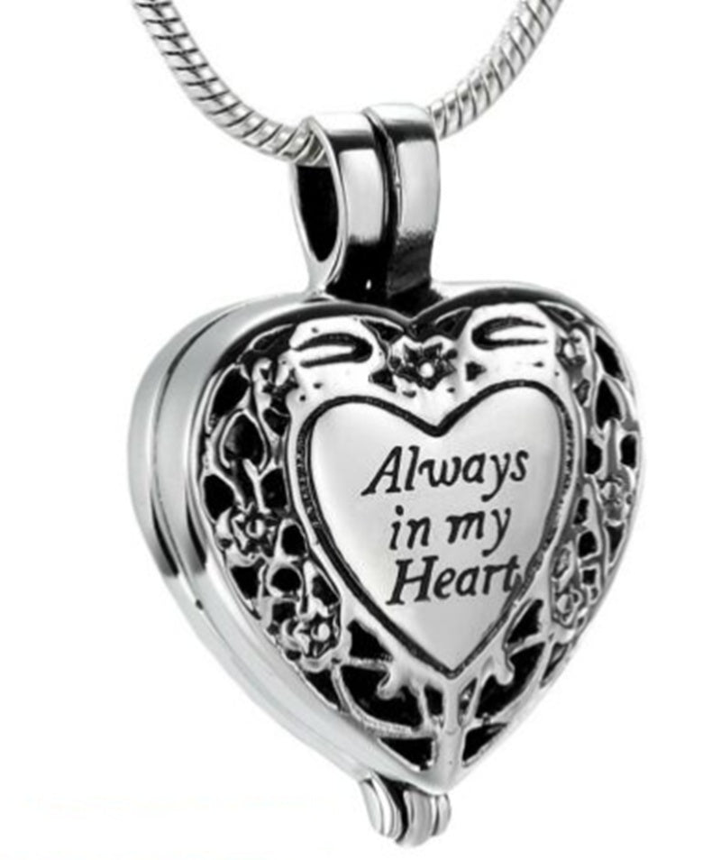 European And American Retro Heart-shaped Perfume Bottle Necklace
