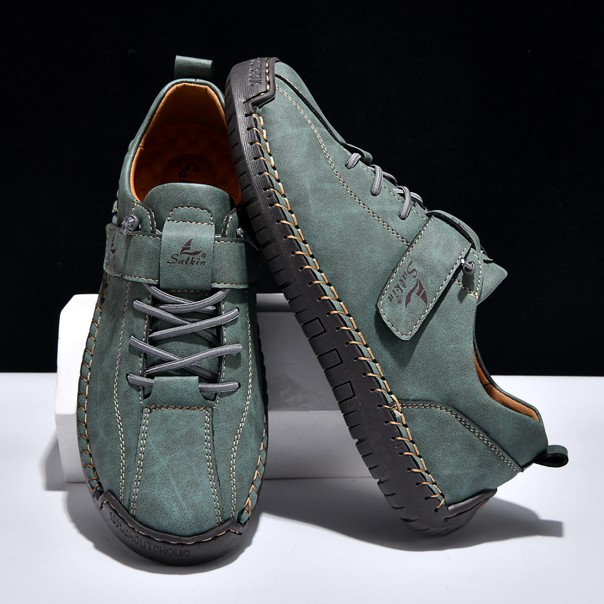 Large-size Mens Short Boots With Hand-stitched Detailing