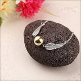 Vintage Jewelry Retro Tone Snitch Pocket Wings Bracelet Golden