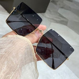 Square Frame Fashion Wild Sunglasses - Dark Gray - Shop N Save