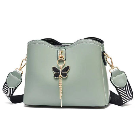 Fashionable Green Shoulder Bag with Wide Straps Perfect for Stylish Women! - Shop N Save
