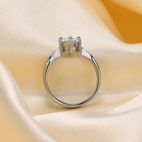 Women's Titanium Steel Claw-Set Single Zircon Ring
