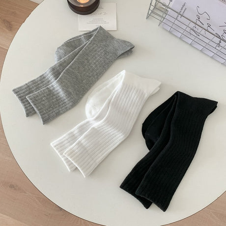 Classic Solid Color Ribbed Crew Socks, Casual Knit Socks For Women, Simple Casual Footwear For Daily Use
