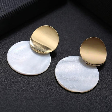 Natural Round Shell Clip-On Earrings - Timeless Nature-Inspired Chic - Shop N Save